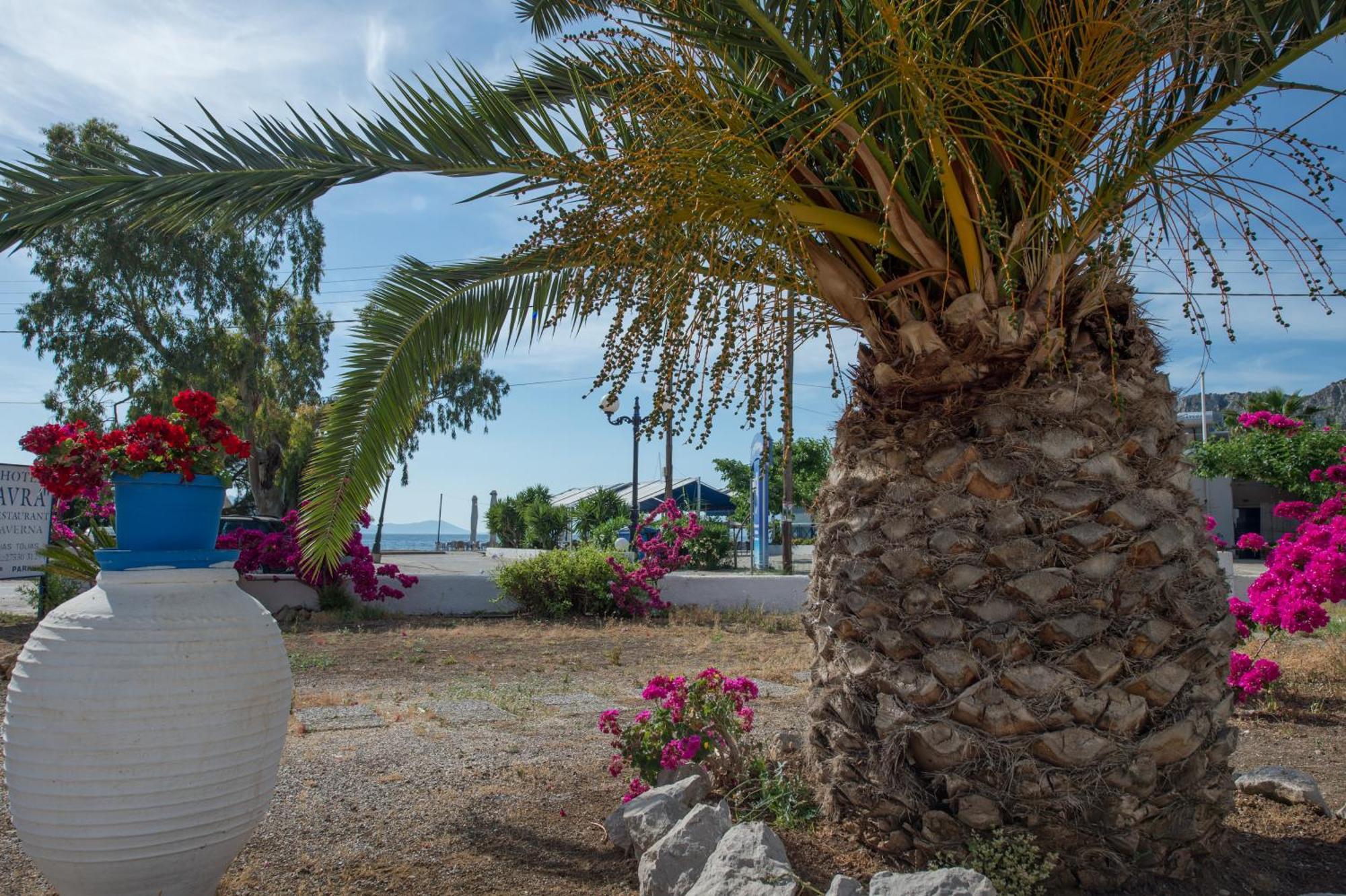 Hotel Avra Nea Epidavros Exterior photo